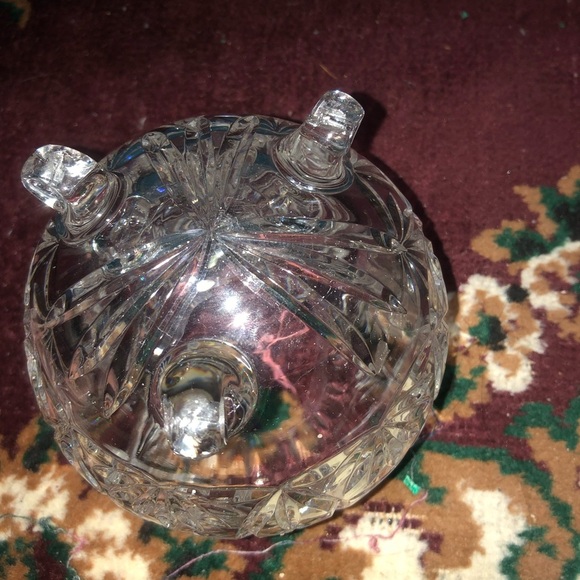 Vintage Crystal rose with 3 feet- pinwheel design-beautiful condition - Picture 2 of 7